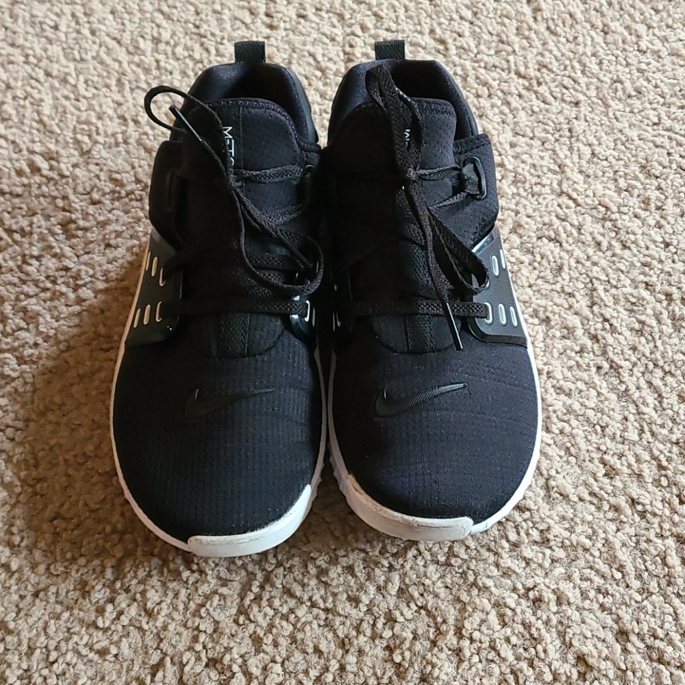Nike metcons - Picture 3 of 3